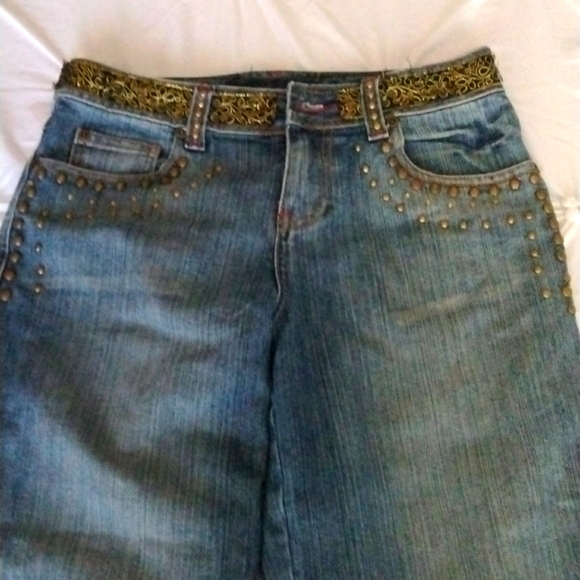 Blues Highrise Jeans - Picture 2 of 7